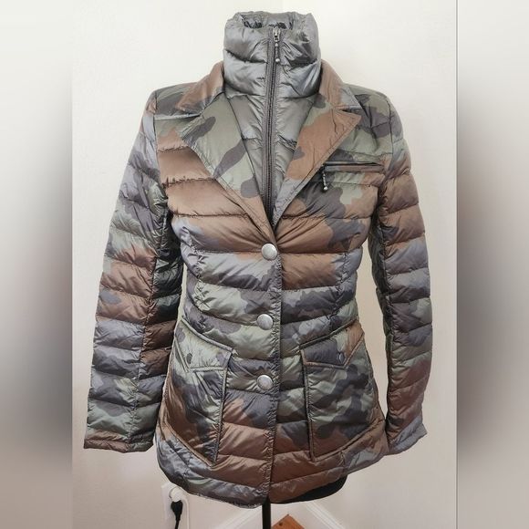 NWT Anorak Women's Camouflage Down Jacket, Size XS - Picture 1 of 2